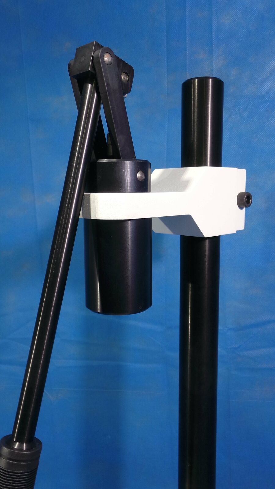 Used HP Indigo MJX-1099-52 Can Crimper, MJX-1099-52 / Ink Mixing System / With Cover MJX-1260-02and A-Key /