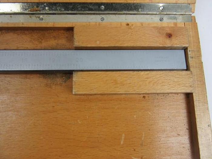 Used PAV VADUZ micrometer caliper