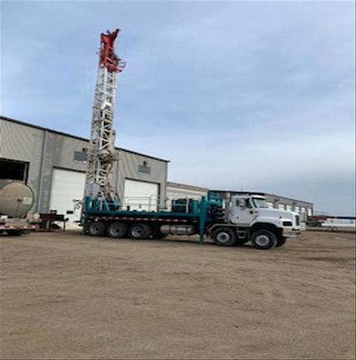 Refurbished 2004 International UDR 1500 Range III Drill Rig