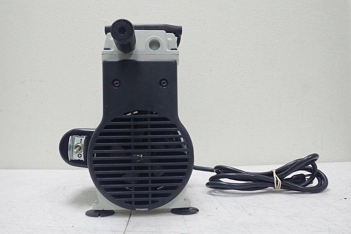 Used Welch 2581B-50 Piston Vacuum Pump, 115V 60Hz 4.0A 155752109805