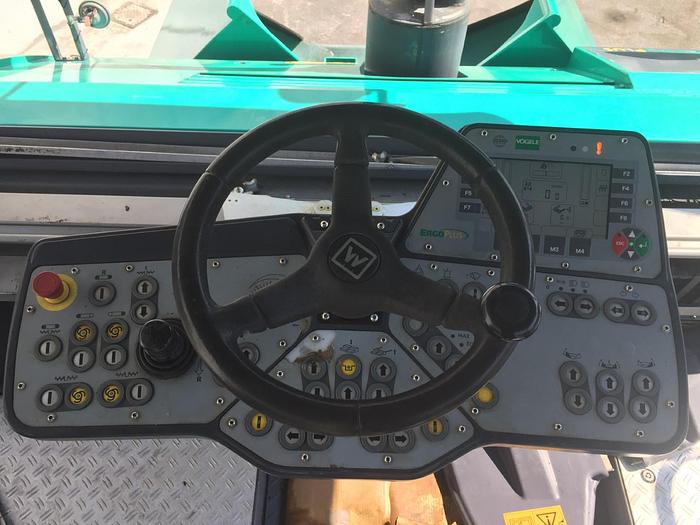 Used 2011 VOGELE SUPER 1803-2