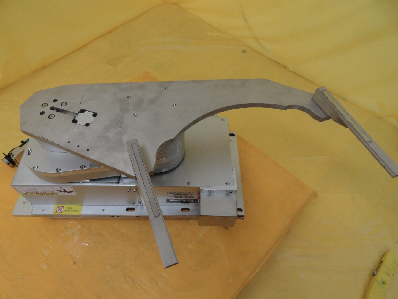 Used Kawasaki NS110C-B001 Chuck Box Robot 4K192-238-4 NSR-S307E DUV Sheared Pin As-Is