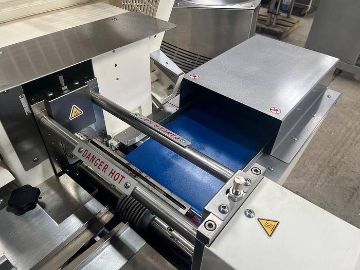 Used 2003 Redpack P200E flowrapper