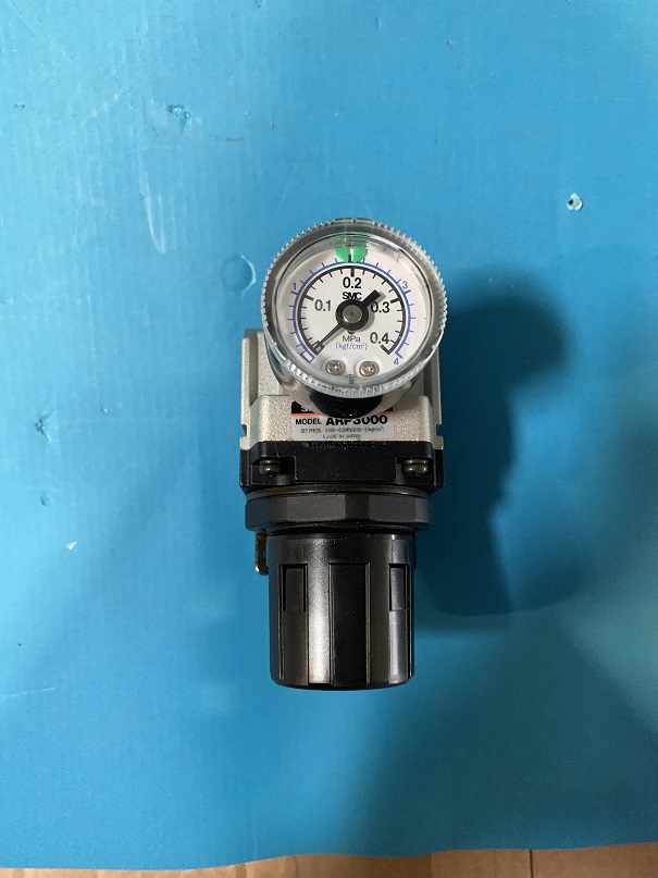 Used smc air regulator arp3000