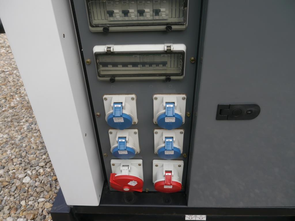 Used SDMO R110C3 Generator