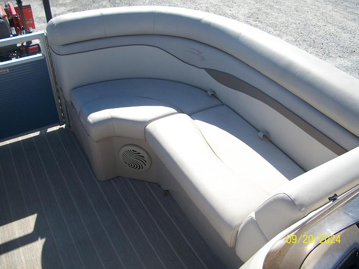 Used 2016 Bennington 22 SS