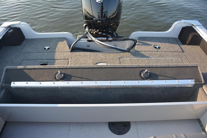 2026 Smoker Craft Adventurer 188 Pro DC