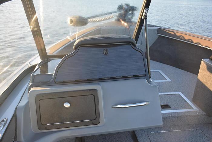 2025 Starcraft Fishmaster 210