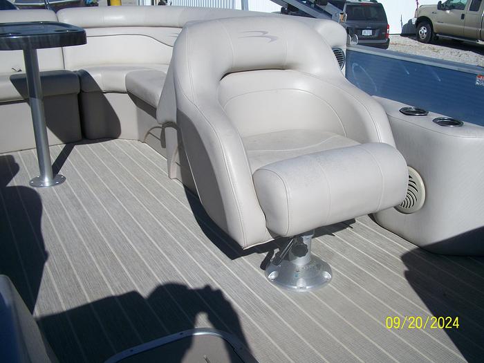 Used 2016 Bennington 22 SS