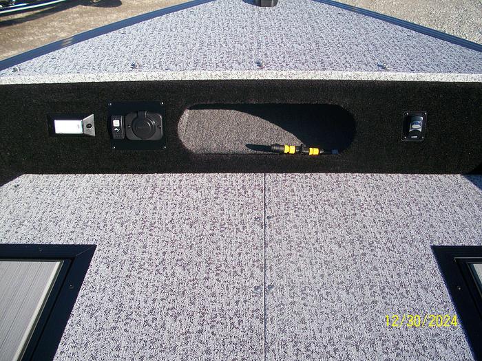 Used 2025 Starcraft Delta 188 DC