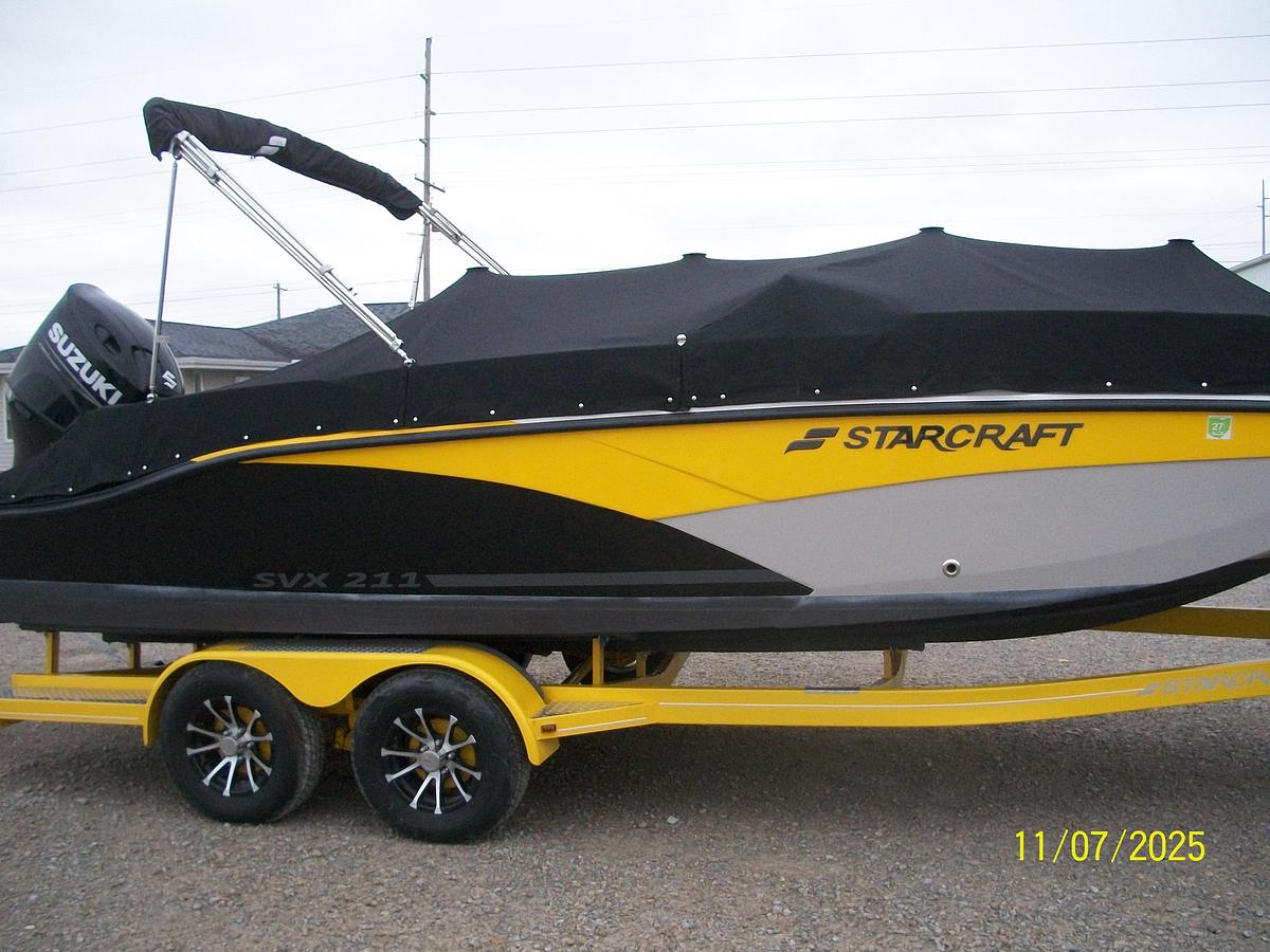 Used Starcraft SVX 211 OB Deckboat