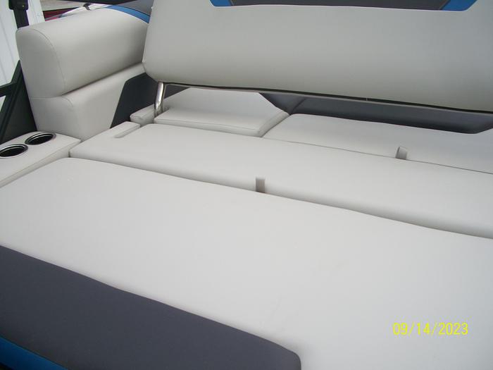 2024 SunChaser Geneva Sport 25 SB