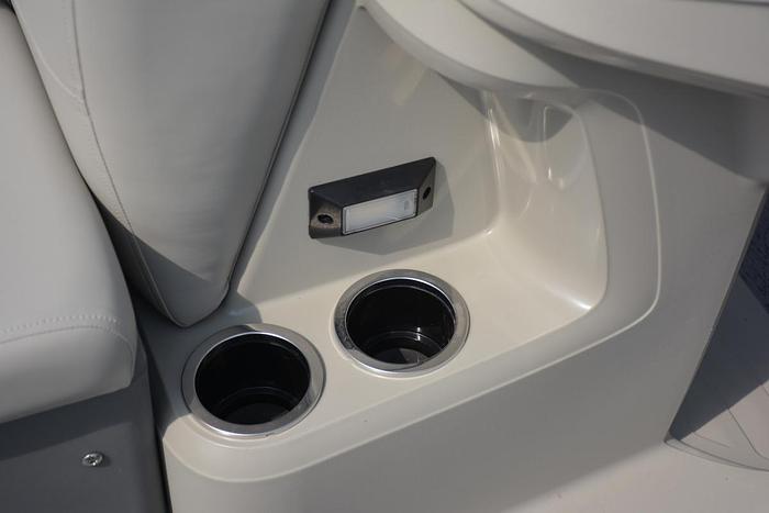 2026 SunChaser Vista 16 Fish