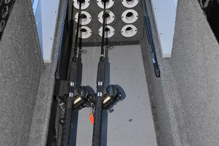 2026 Smoker Craft Pro Angler XL 182