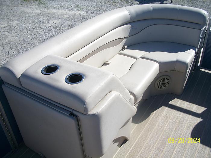 Used 2016 Bennington 22 SS