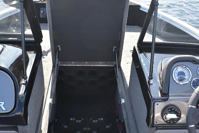 2026 Smoker Craft Adventurer 178 DC