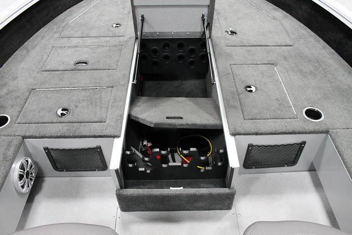 2026 Smoker Craft Adventurer 188 T