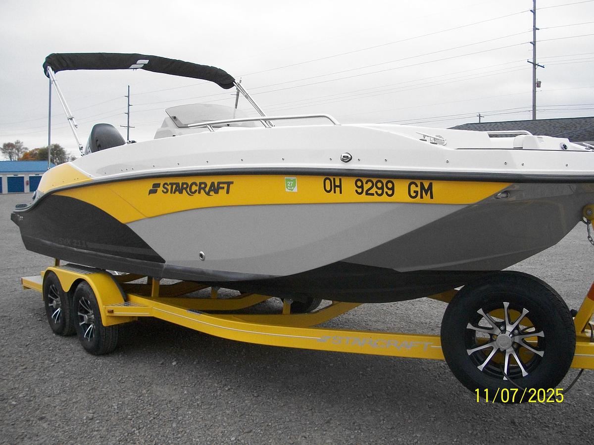 Used Starcraft SVX 211 OB Deckboat