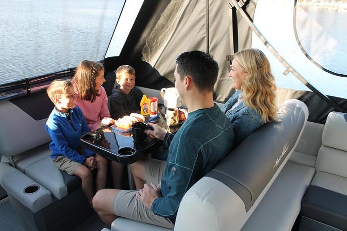 2026 SunChaser Geneva Cruise 22 Voyager