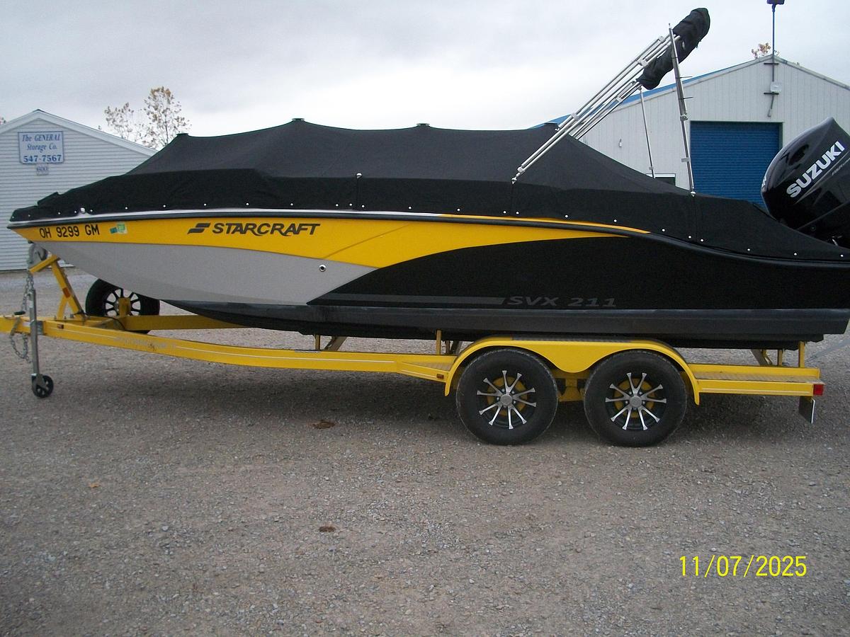 Used Starcraft SVX 211 OB Deckboat