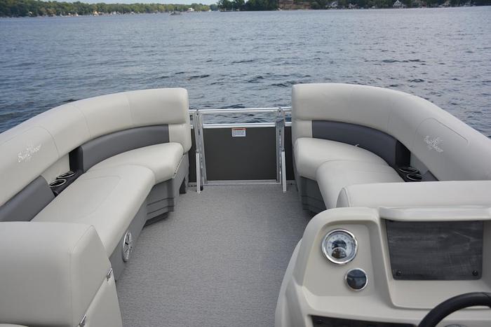 2026 SunChaser Vista 18 LR