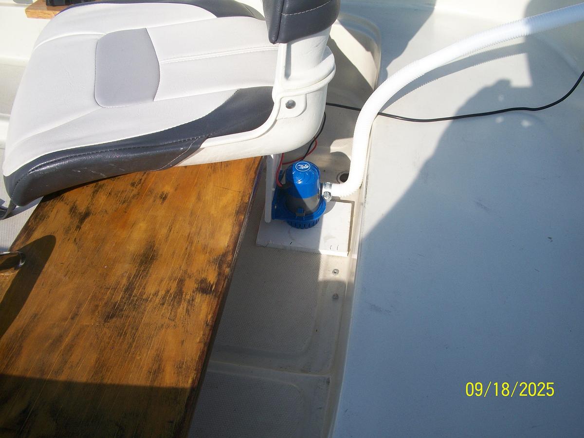 Used 1982 Boston Whaler 9' Tender