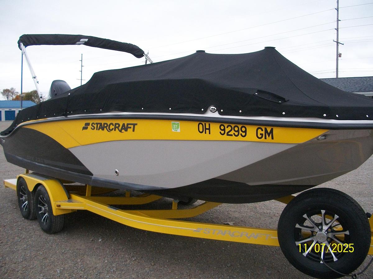Used Starcraft SVX 211 OB Deckboat