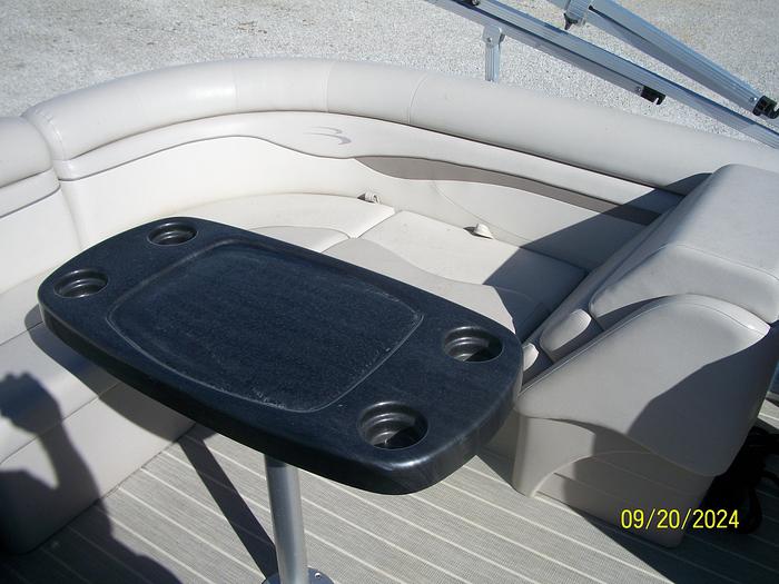 Used 2016 Bennington 22 SS