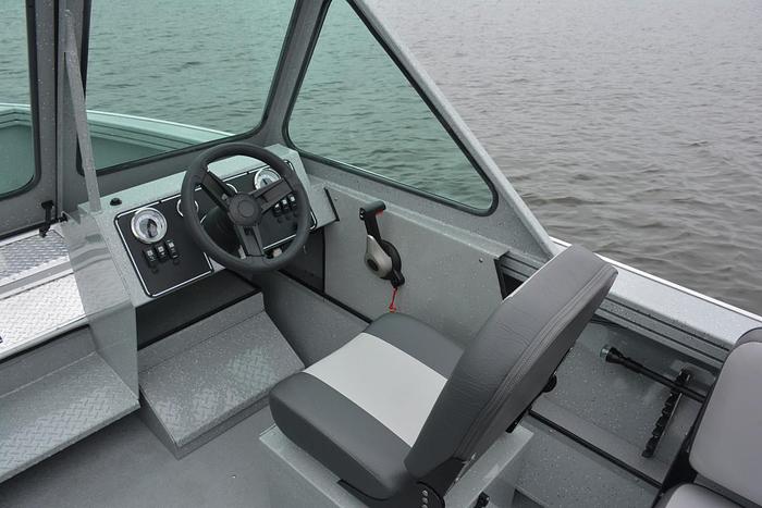 2026 Smoker Craft Pro Sportsman 1872 DC