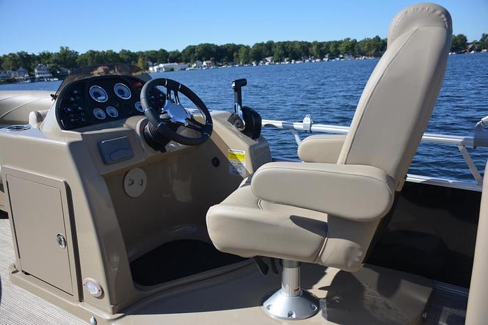 2026 SunChaser Geneva Fish 20 4