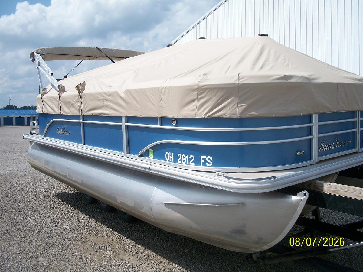 Used 2017 SunChaser 8520 CRS