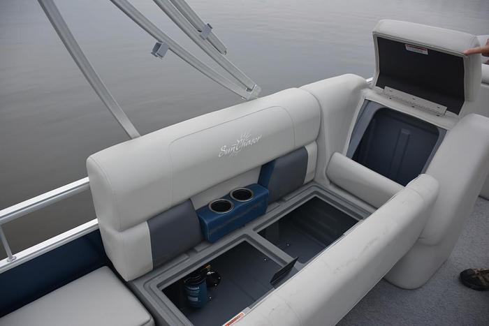 2026 SunChaser Vista 22 Fish