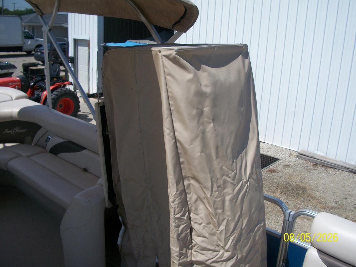 Used 2017 SunChaser 8520 CRS