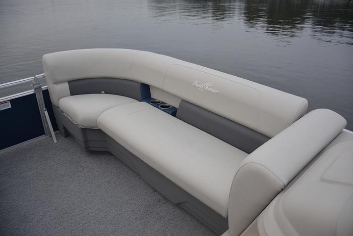 2026 SunChaser Vista 22 Fish