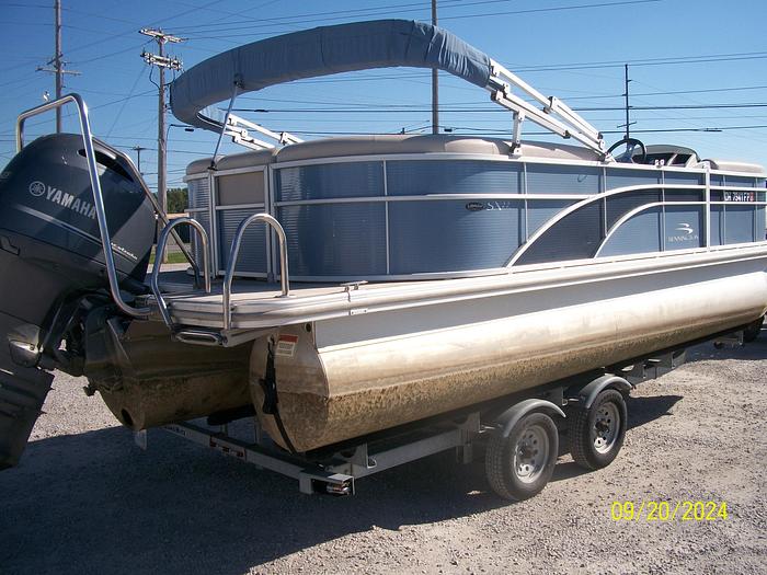Used 2016 Bennington 22 SS