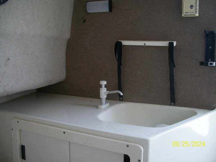 Used 2004 Hydra-Sports 230 Seahorse WA