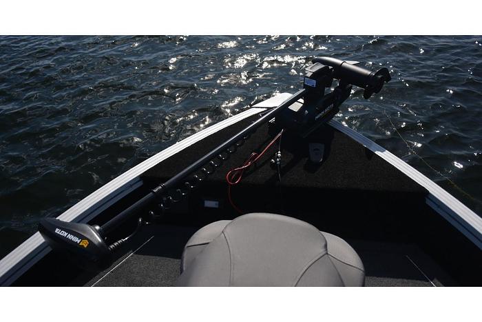 2026 Smoker Craft Adventurer 178 DC