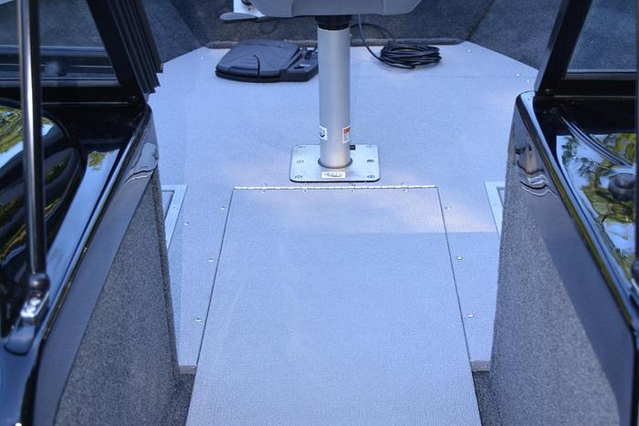 2026 Smoker Craft Pro Angler XL 182