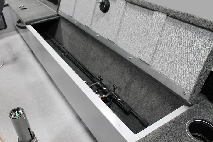 2026 Smoker Craft Adventurer 188 T