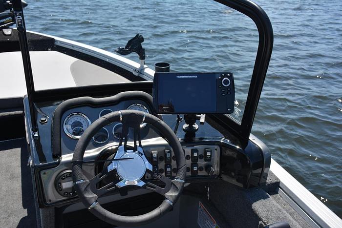 2026 Smoker Craft Adventurer 188 FS