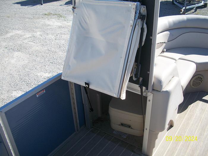 Used 2016 Bennington 22 SS