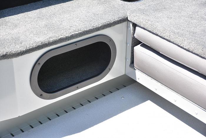 2026 Smoker Craft Adventurer 188 FS