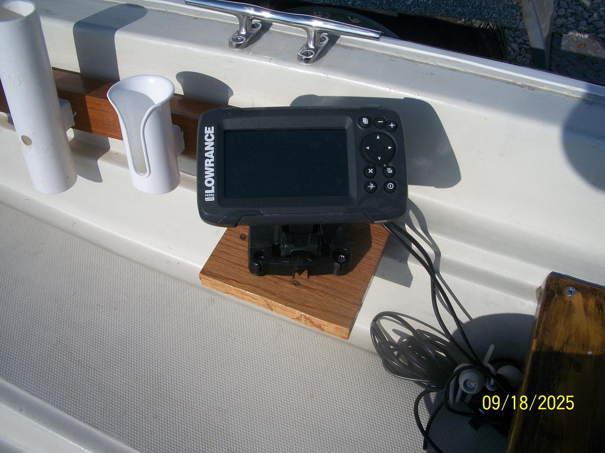 Used 1982 Boston Whaler 9' Tender