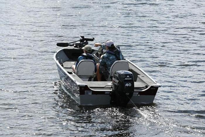 2026 Smoker Craft Resorter 151