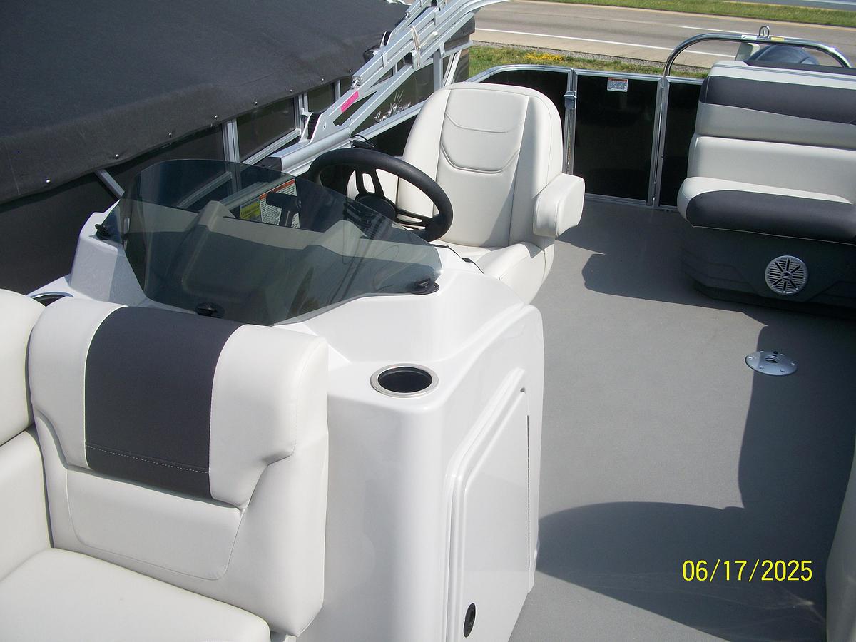 2023 SunChaser geneva 22 crs