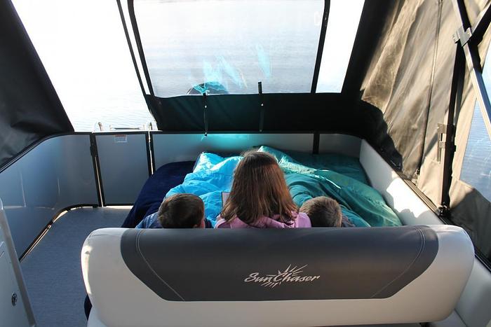 2026 SunChaser Geneva Cruise 22 Voyager