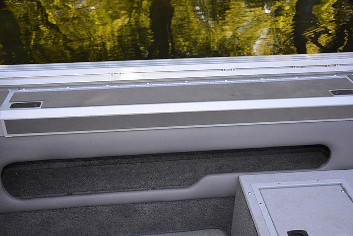 2026 Smoker Craft Pro Angler XL 182