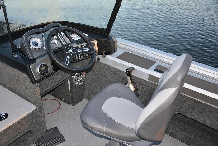 2026 Smoker Craft Pro Angler XL 171