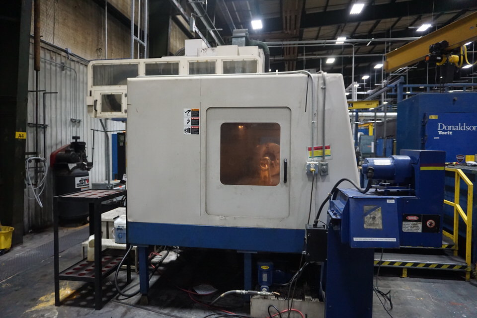 Used DAEWOO DMV8030S VERTICAL MACHINING