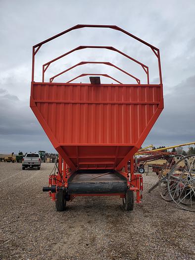 Used 2019 Milestone MS4210 Potato Even Flow